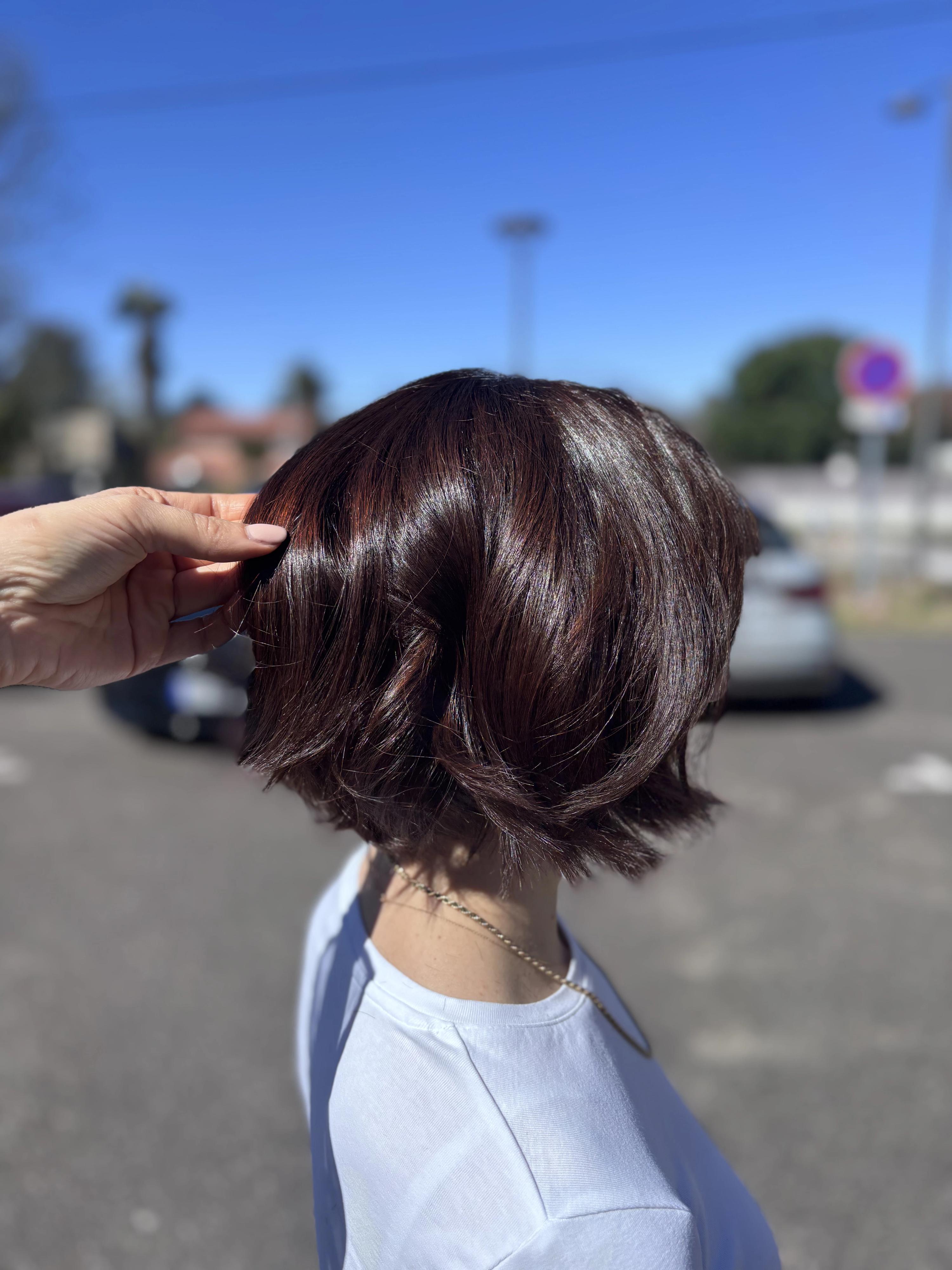 Coloration brune profonde reflet chocolat — salon L.Authentique Landes